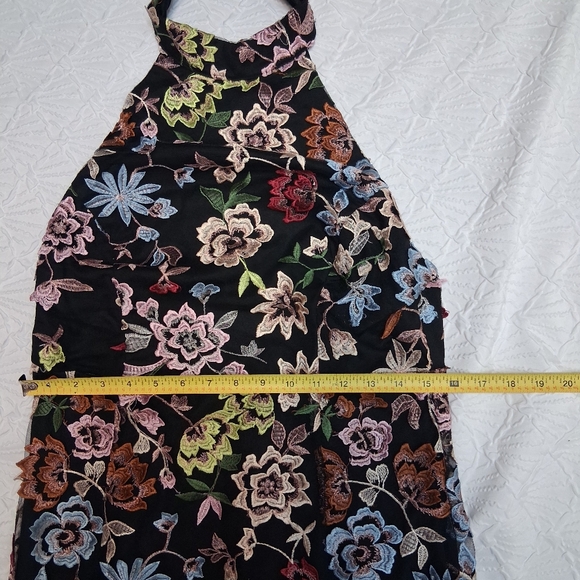 Lulu's Black Floral Backless Maxi Dress Size L - Picture 11 of 16